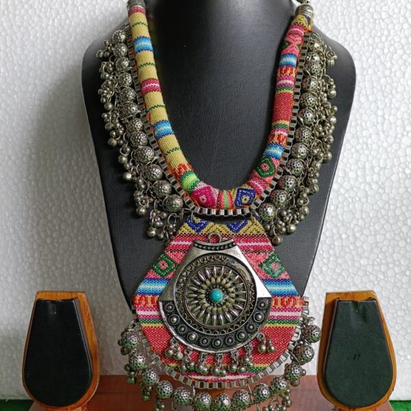 HANDCRAFTED FABRIC OXIDIZED NECKPIECE