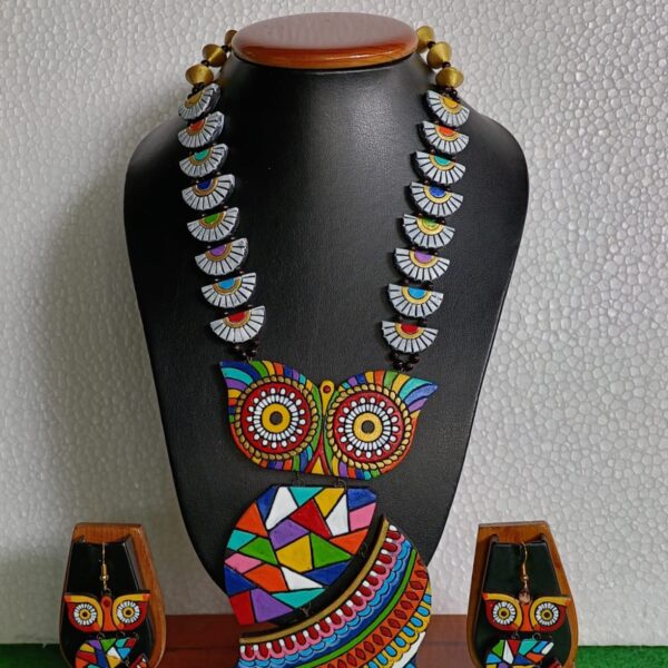 HANDCRAFTED CLAY NECKPIECE OWL SHAPE